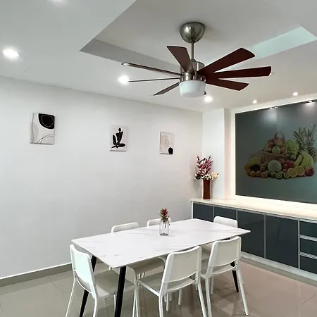 Lake-View House With Natural Vibes Puchong Exterior photo