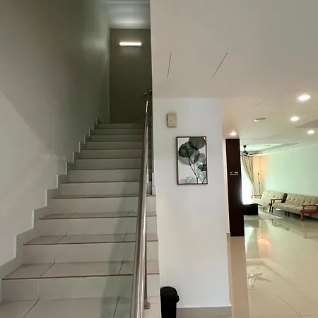 Lake-View House With Natural Vibes Puchong Exterior photo